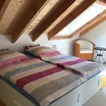 Blockhaus In Herrlicher Umgebung Semesterbostad Darstein