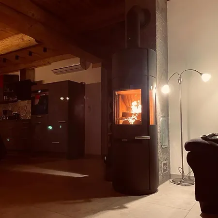 Blockhaus In Herrlicher Umgebung