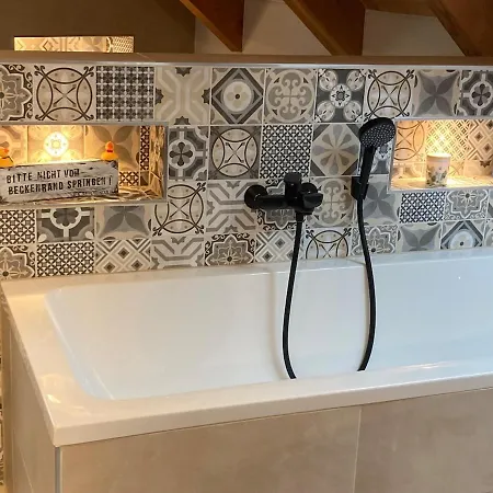 Blockhaus In Herrlicher Umgebung Ferienhaus *