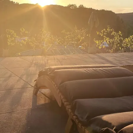 Blockhaus In Herrlicher Umgebung Ferienhaus *