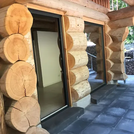 Blockhaus In Herrlicher Umgebung Ferienhaus *