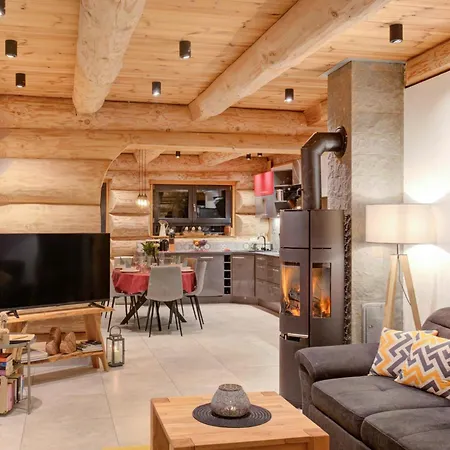 Blockhaus In Herrlicher Umgebung