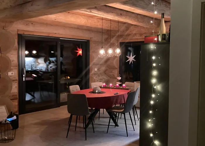 Blockhaus In Herrlicher Umgebung