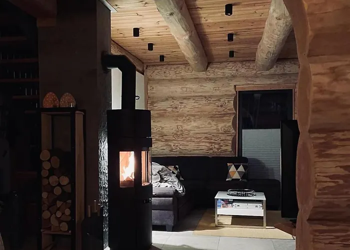 Blockhaus In Herrlicher Umgebung *